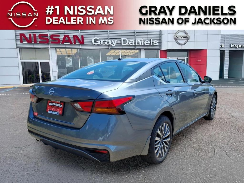 New 2026 Nissan Altima Sedan