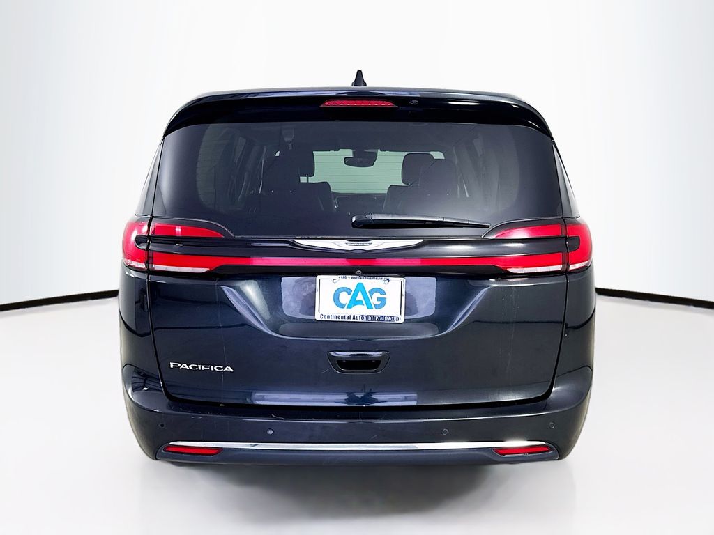 Used Car 2024 Chrysler Pacifica  Touring L For Sale Under $30,000 In Austin, Texas