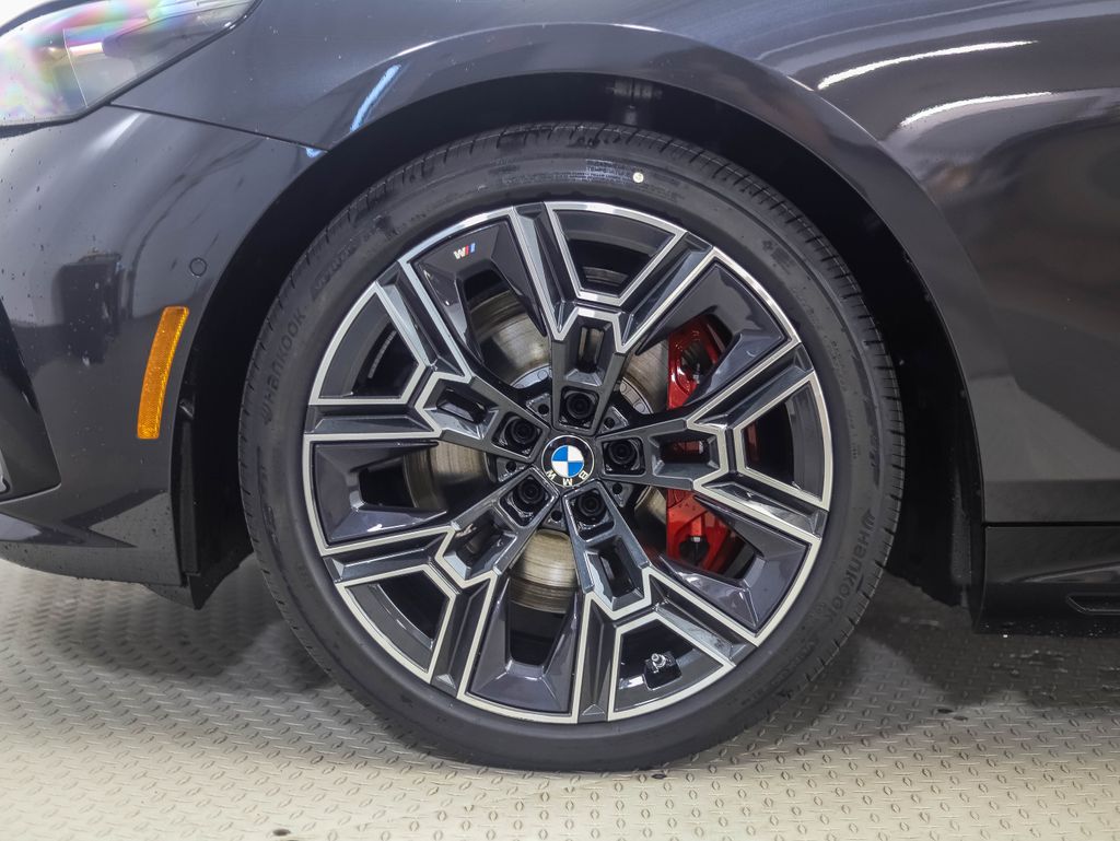 Thumbnail: 2026 BMW i5 - 2