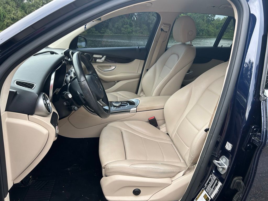 Thumbnail: 2019 Mercedes-Benz GLC - 13