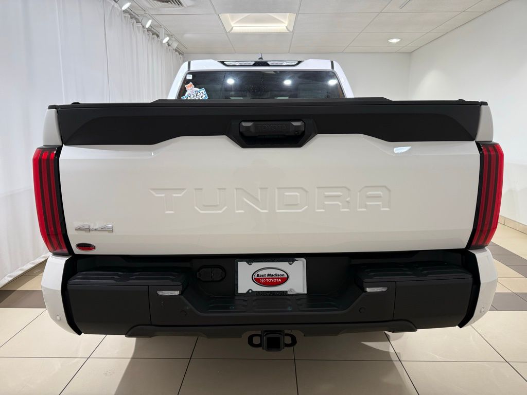 Thumbnail: 2024 Toyota Tundra - 3