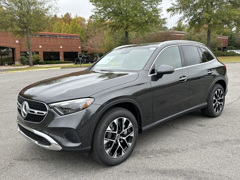 2025 Mercedes-Benz GLC GLC 350e 3