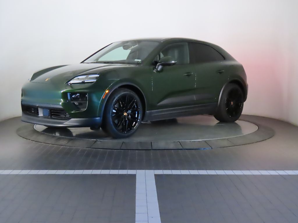 Thumbnail: 2025 Porsche Macan - 1