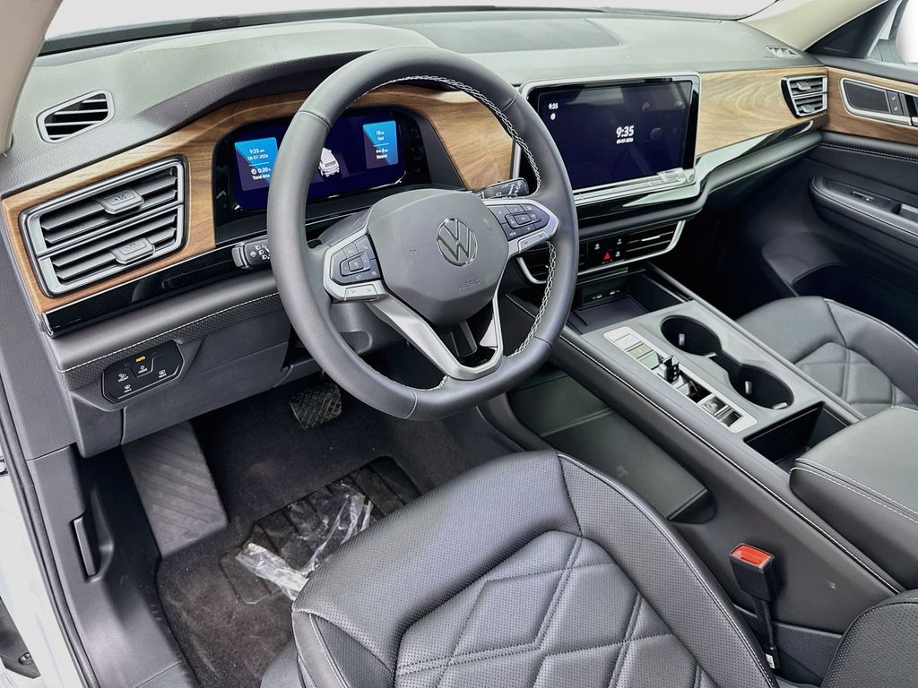 Thumbnail: 2026 Volkswagen Atlas - 9