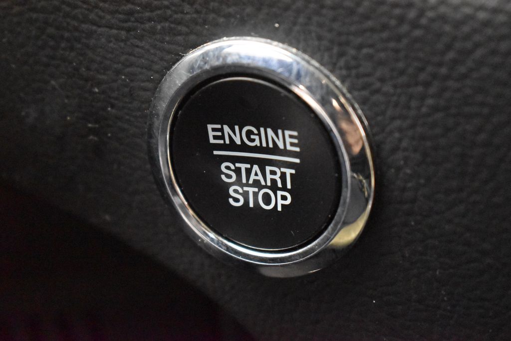 Thumbnail: 2023 Ford Edge - 17