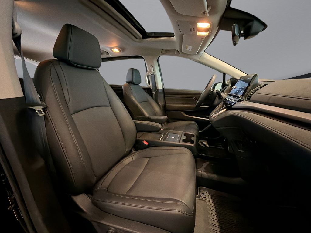 Thumbnail: 2025 Honda Odyssey - 16