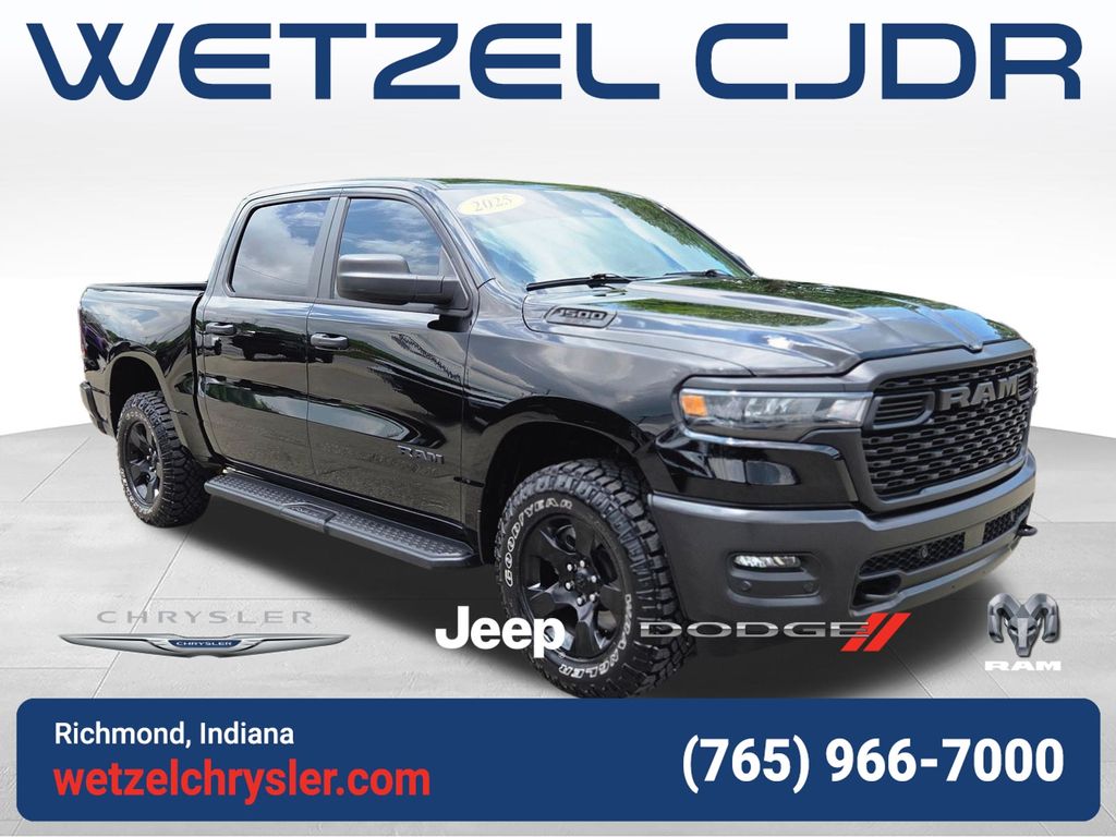 Diamond Black Crystal Pearlcoat 2025 RAM 1500 Pickup Truck Four-Wheel Drive 8-Speed Automatic
