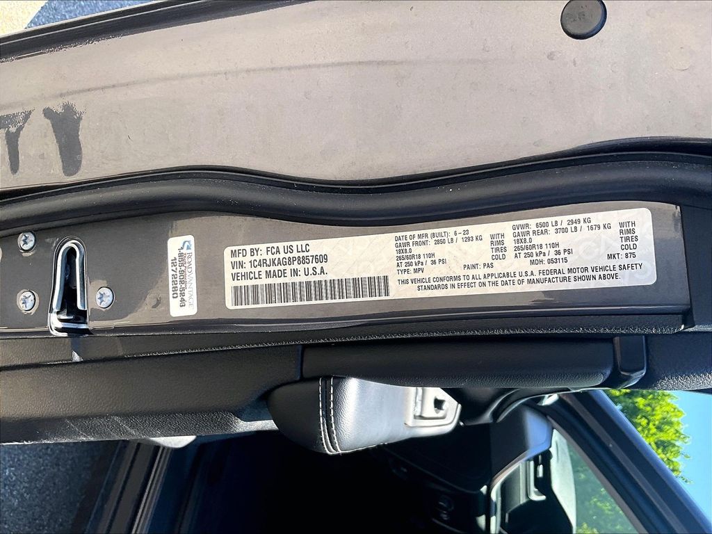 2023 Jeep Grand Cherokee L — photo 35