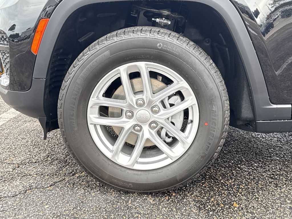 2026 Jeep Grand Cherokee Laredo - 8