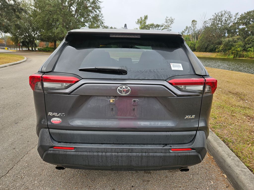 2019 Toyota RAV4 XLE Premium 4