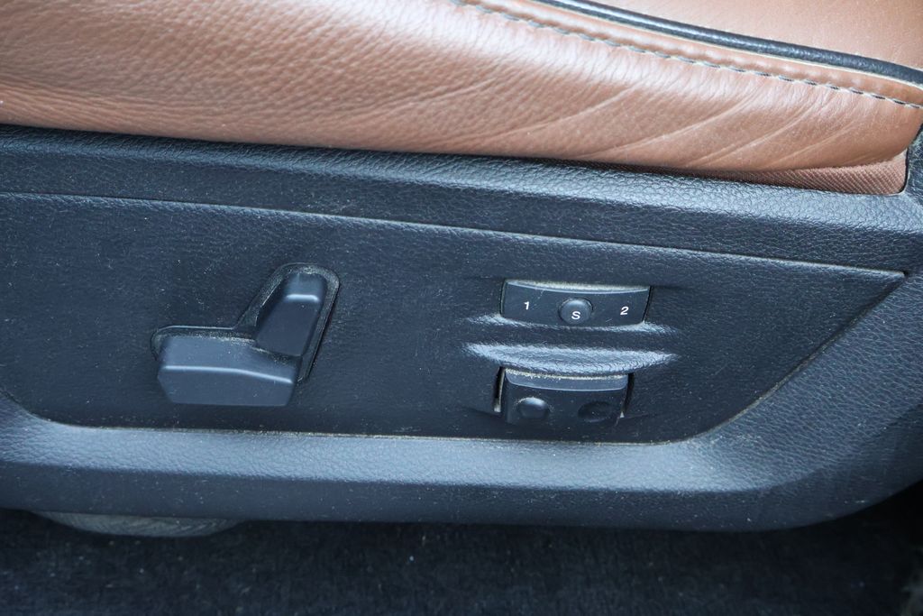 Thumbnail: 2016 RAM 1500 - 16