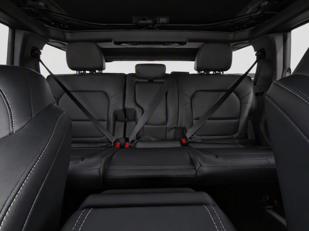 New 2026 Marsh Gray Ford Outer Banks® image 18