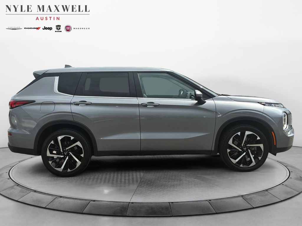 Used Car 2024 Mitsubishi Outlander  Se For Sale Under $25,000 In Austin, Texas