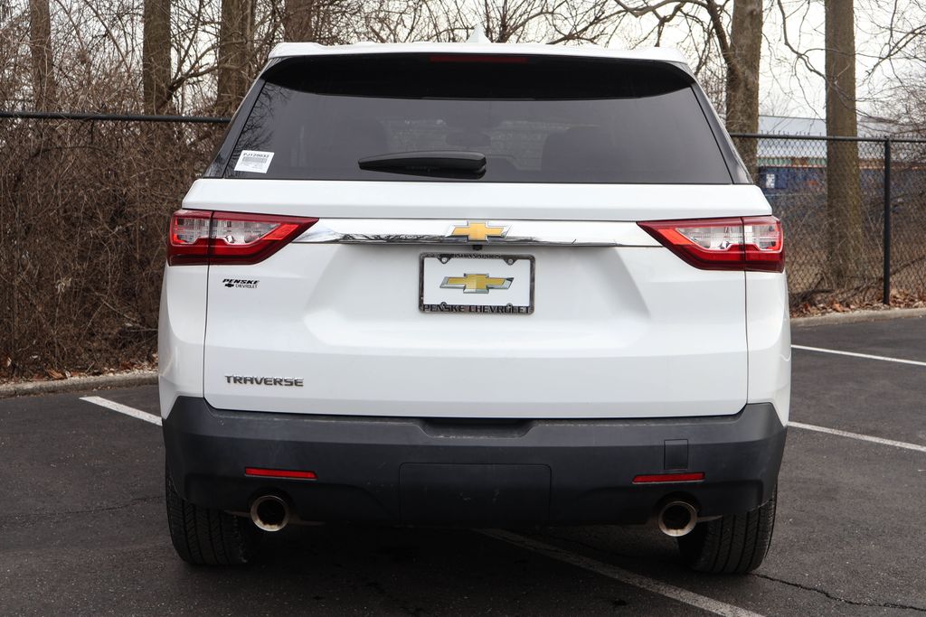 2018 Chevrolet Traverse LS 6