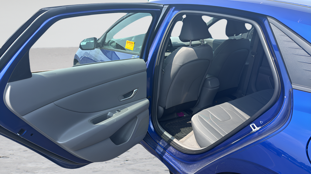 Used 2023 Hyundai Elantra Sedan
