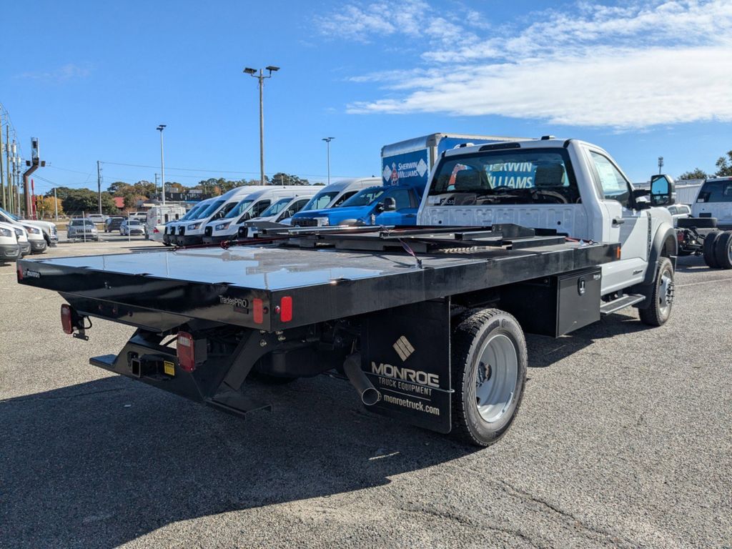 2025 Ford F-550 Chassis XL