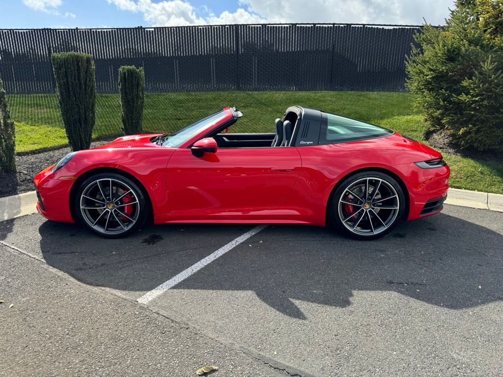 2022 Porsche 911 Targa 4S 8