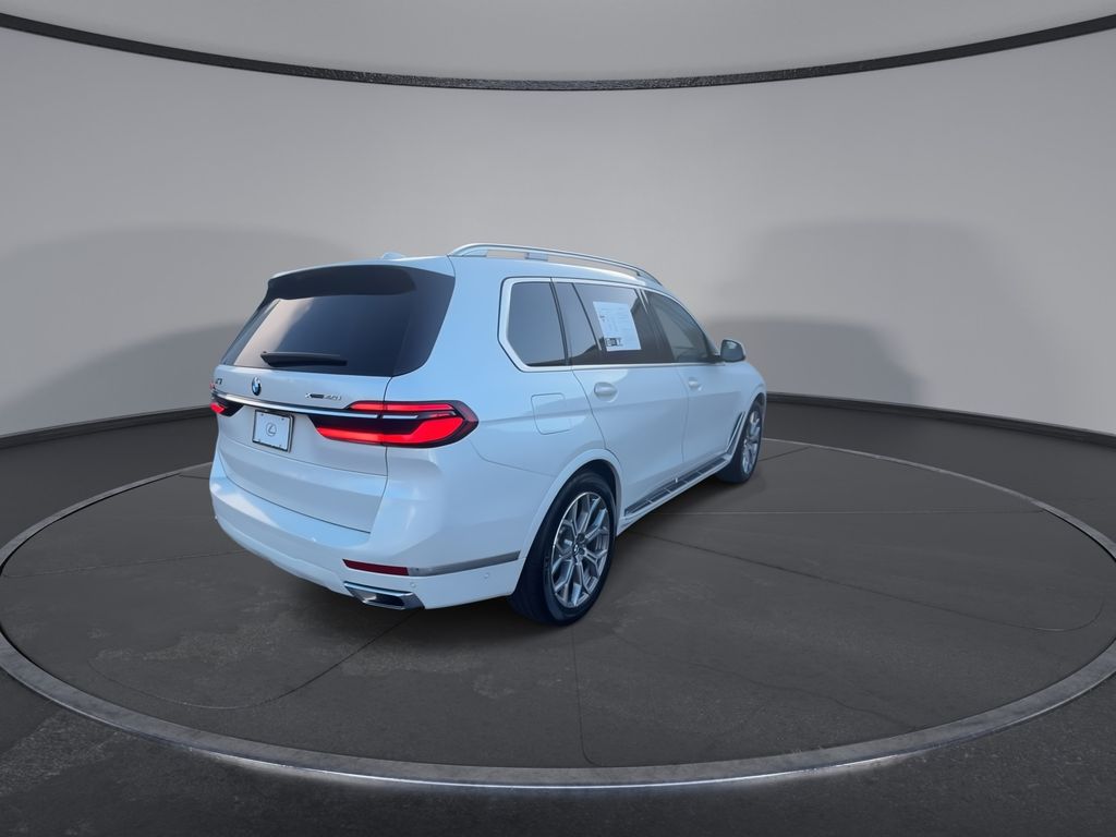 Thumbnail: 2026 BMW X7 - 8