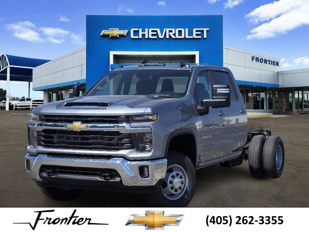 2025 Chevrolet Silverado 3500HD LT 1