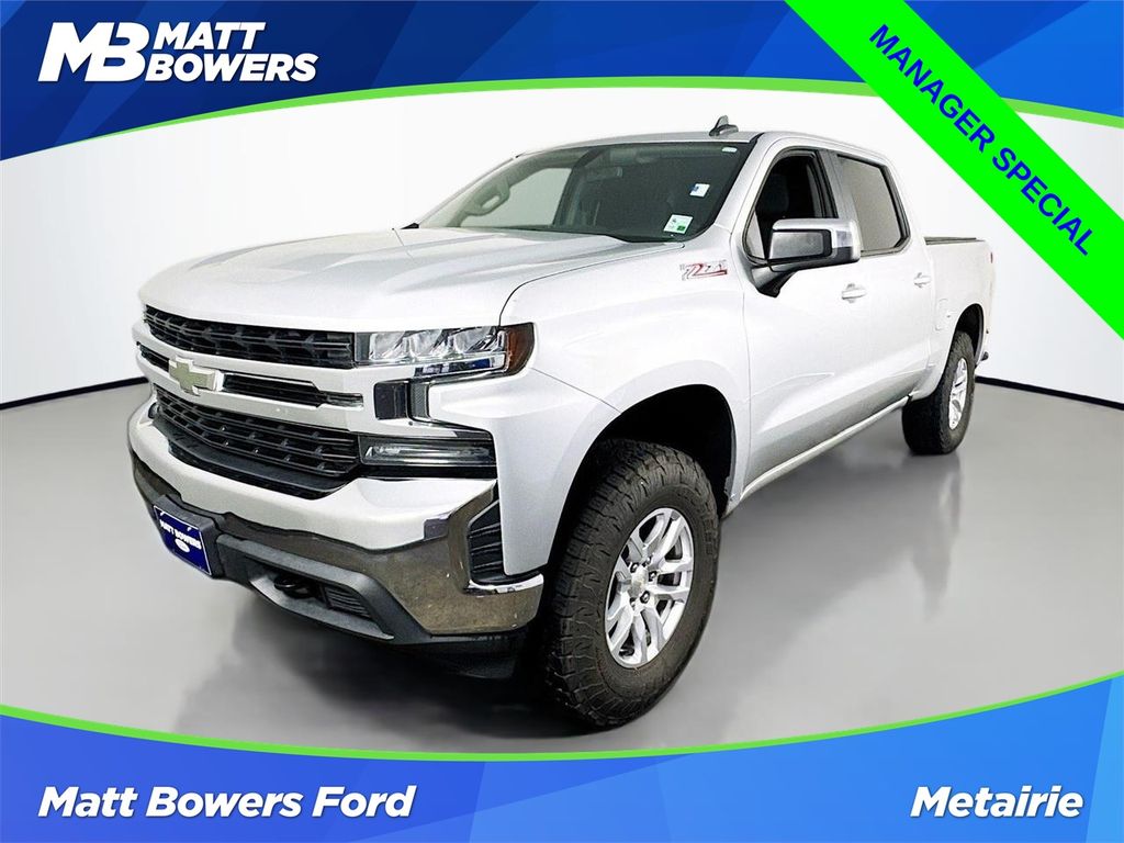Silver Ice Metallic 2020 Chevrolet Silverado 1500 LT Crew Cab 4WD Pickup Truck Four-Wheel Drive 8-Speed Automatic