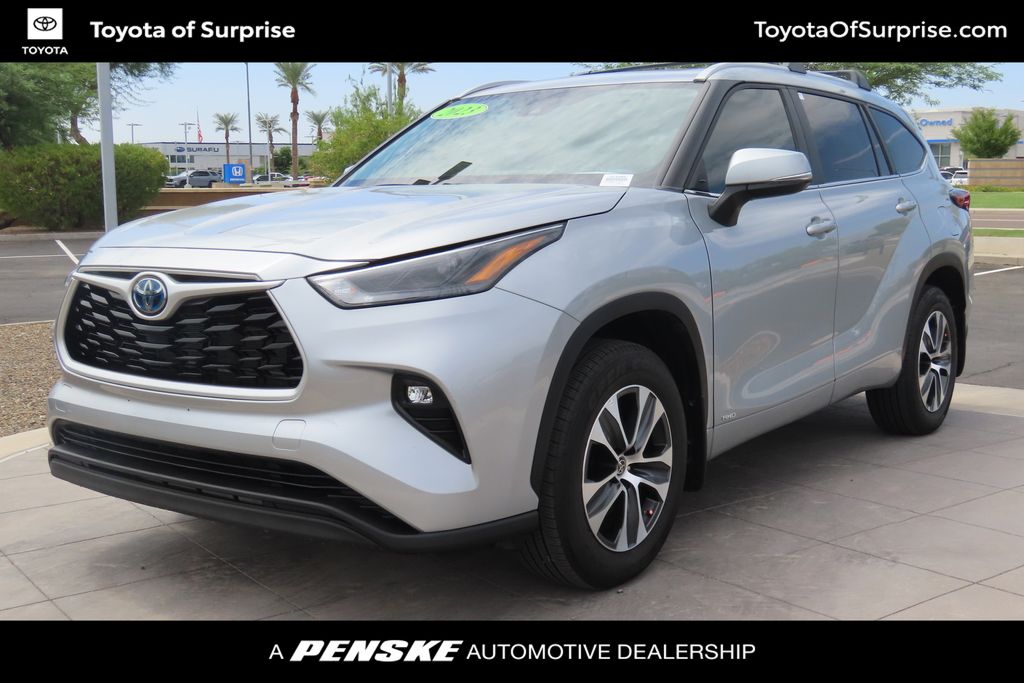 Thumbnail: 2023 Toyota Highlander - 1