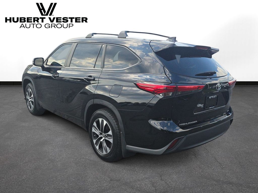 Used 2023 Toyota Highlander SUV