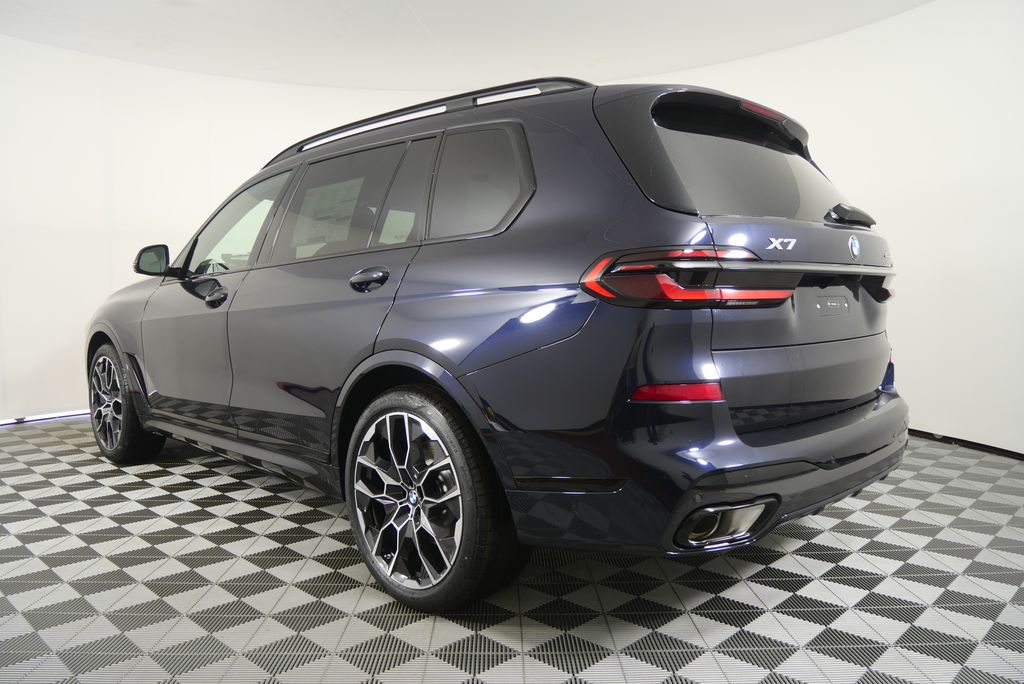 Thumbnail: 2027 BMW X7 - 5