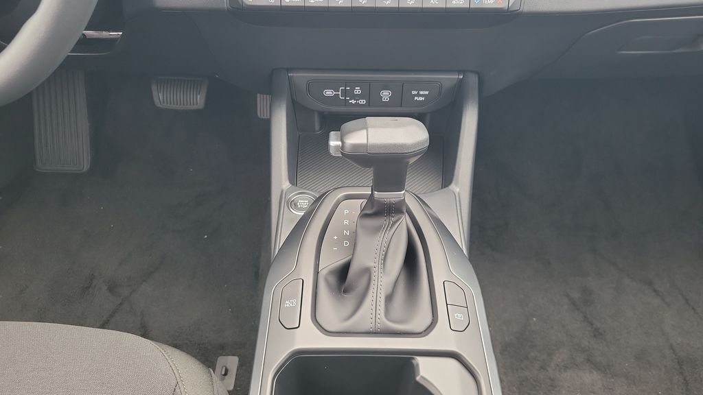 New 2026 White Kia LXS image 15