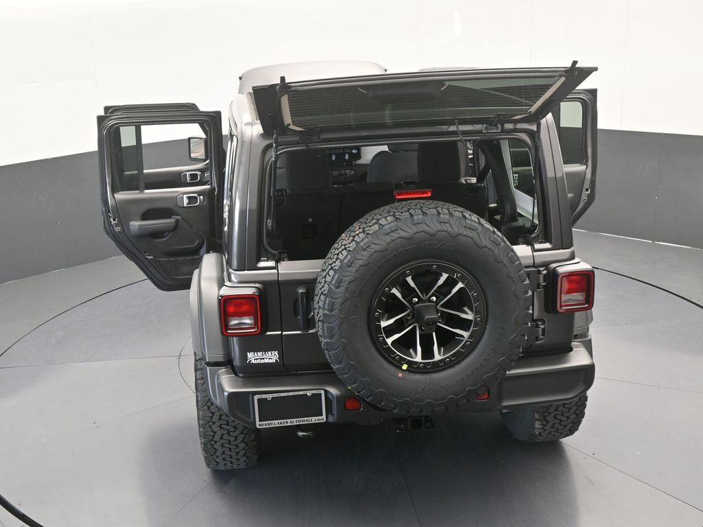 New 2026 Granite Crystal Metallic Clearcoat Jeep Willys image 60