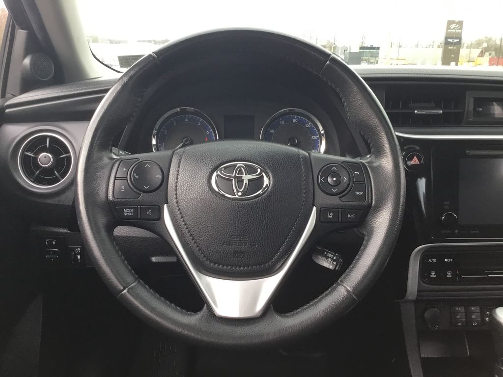 Thumbnail: 2019 Toyota Corolla - 19