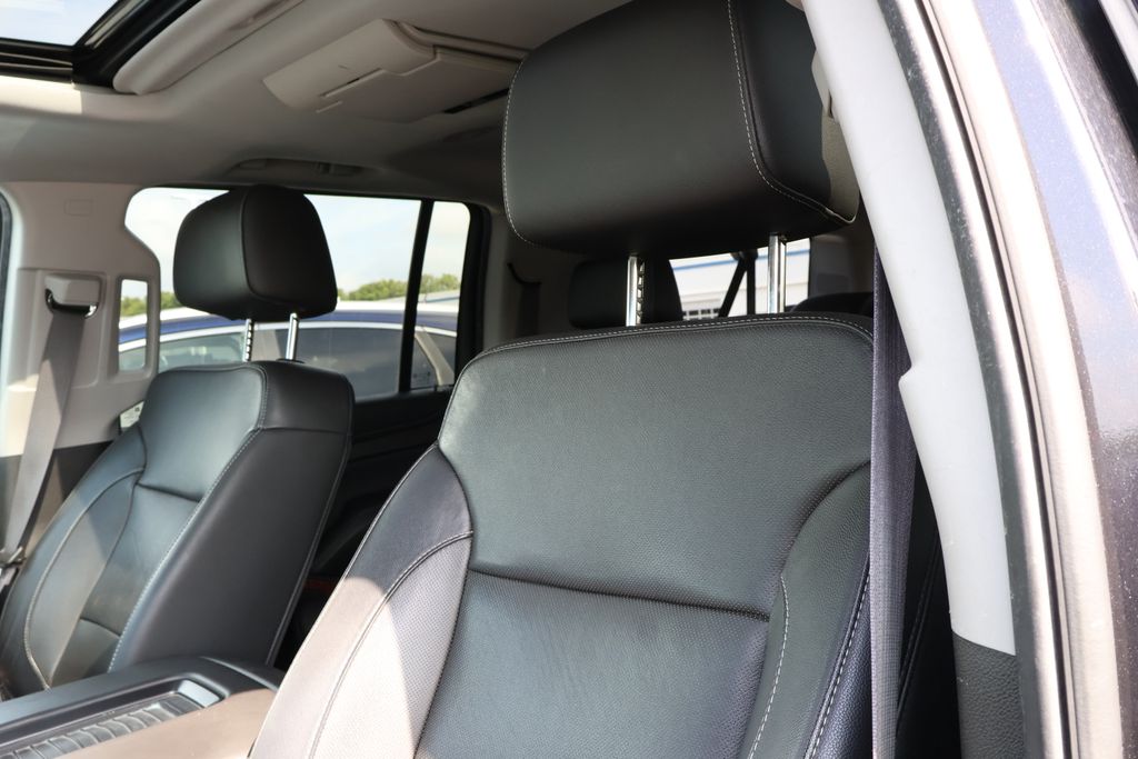 Thumbnail: 2017 Chevrolet Suburban - 13