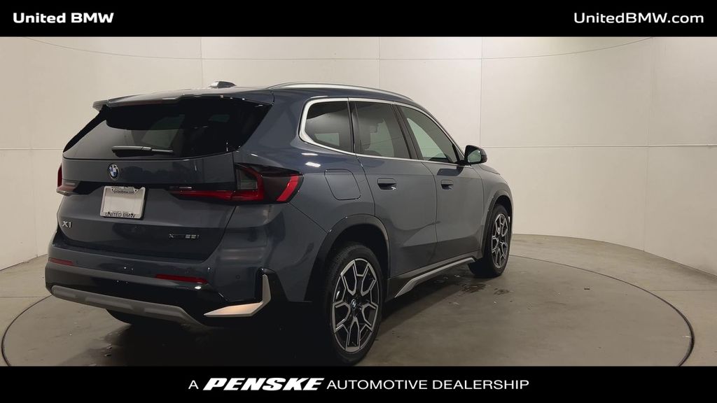 Thumbnail: 2025 BMW X1 - 8