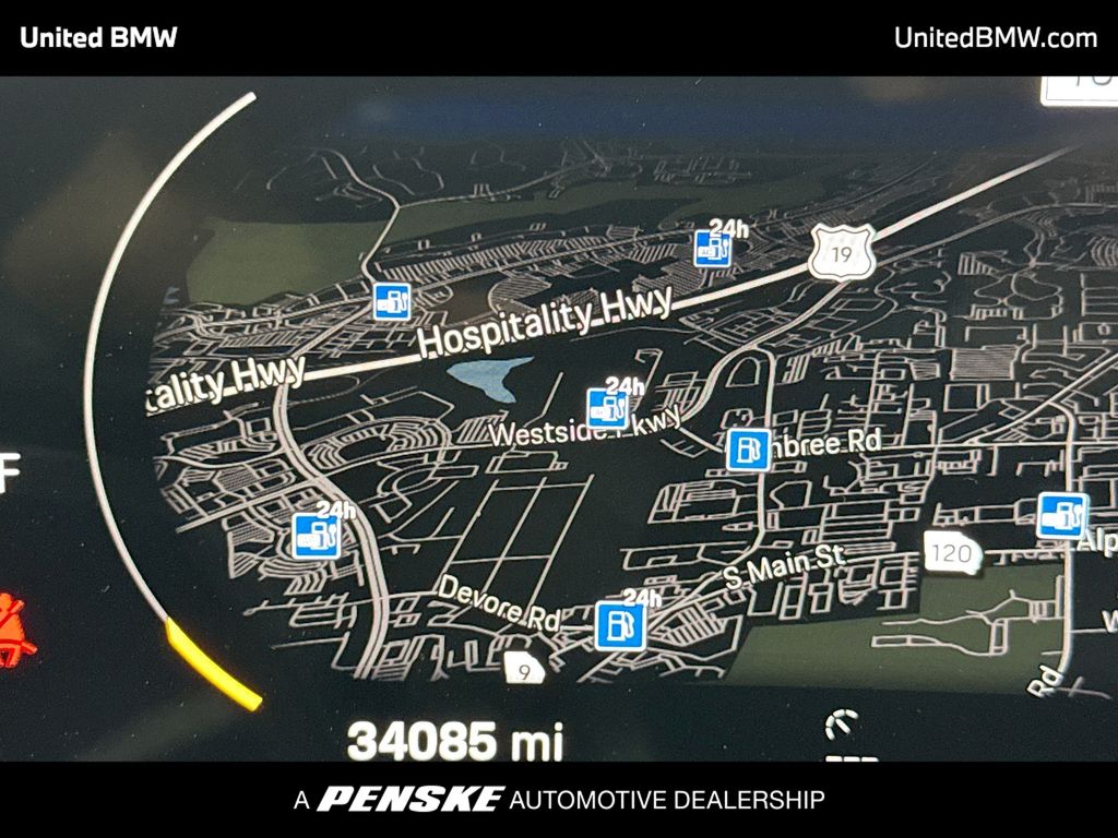 Thumbnail: 2022 Porsche Taycan - 7