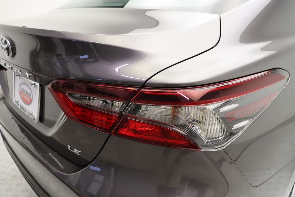 Thumbnail: 2023 Toyota Camry - 9