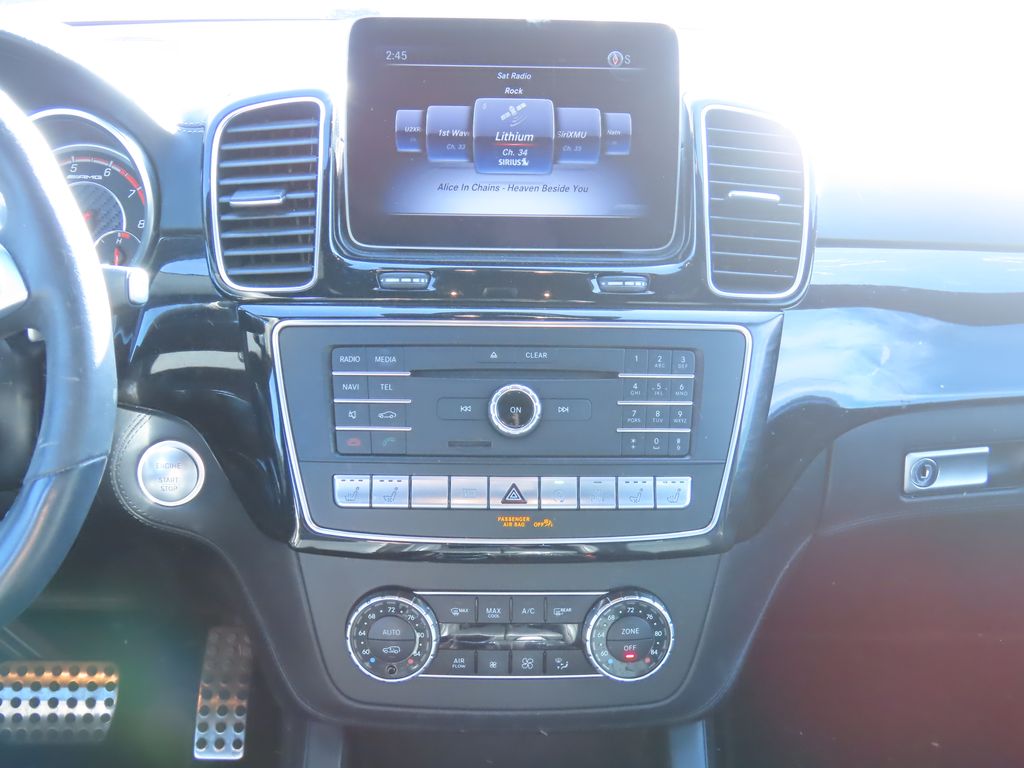 Thumbnail: 2018 Mercedes-Benz GLE - 8