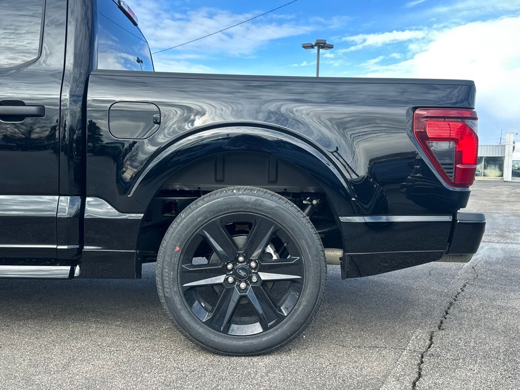 View vehicle photo 6