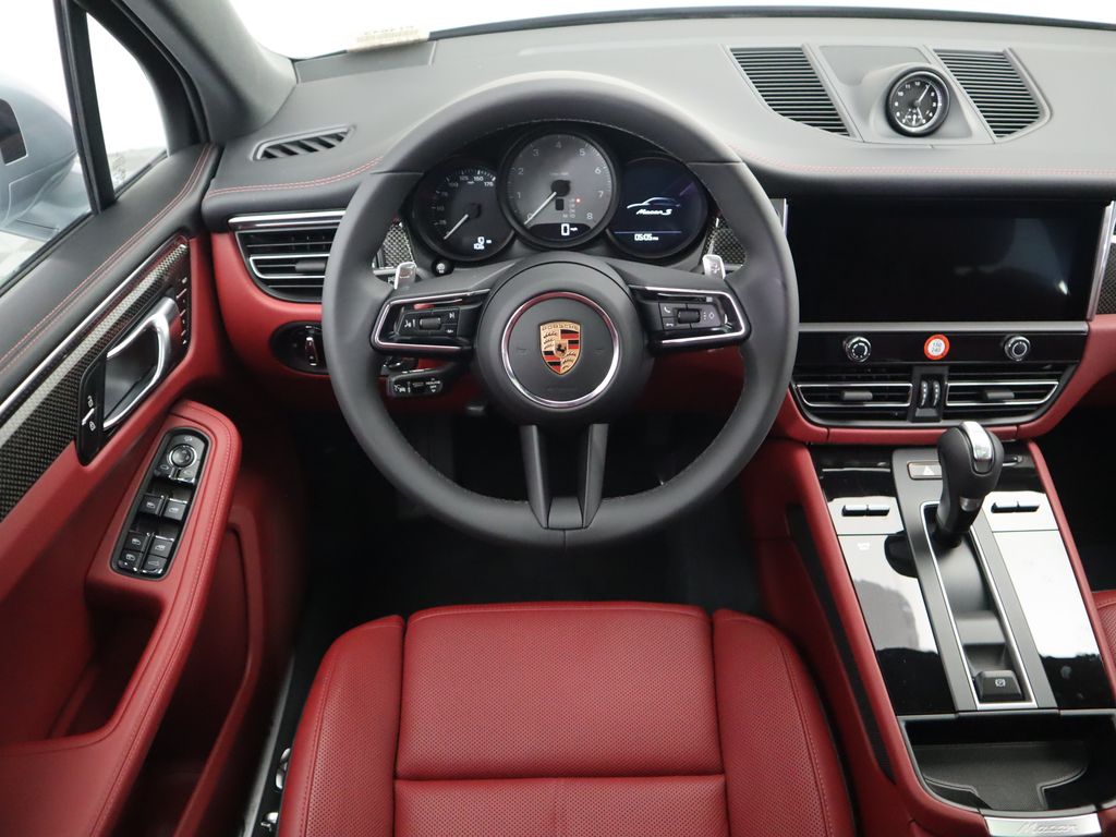 Thumbnail: 2025 Porsche Macan - 13