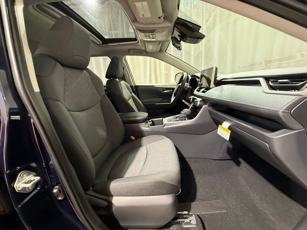 Thumbnail: 2025 Toyota RAV4 - 23