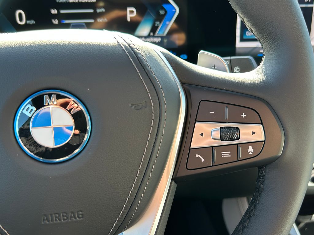 2025 BMW X5 xDrive50e 21