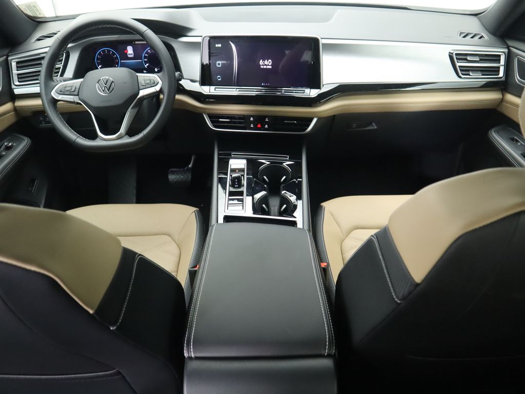 Thumbnail: 2026 Volkswagen Atlas - 13