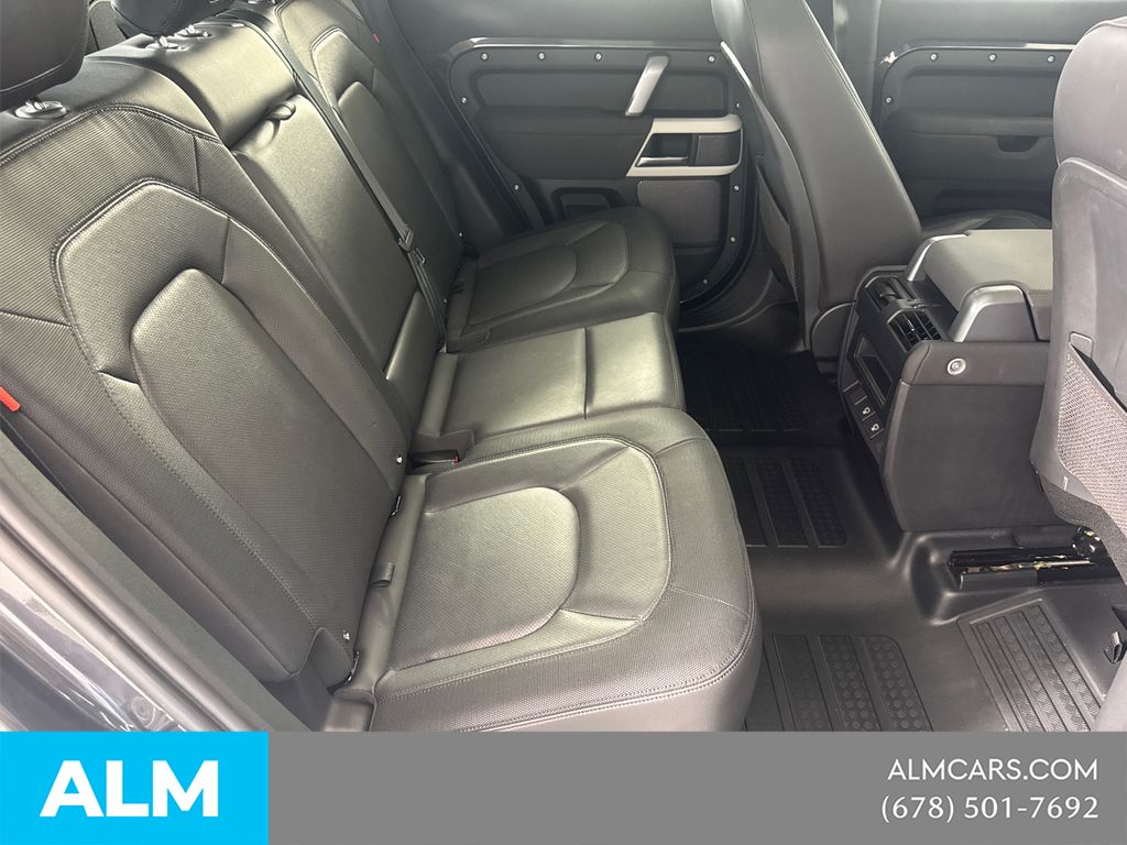 Used 2023 Gray Land Rover X-Dynamic SE image 17
