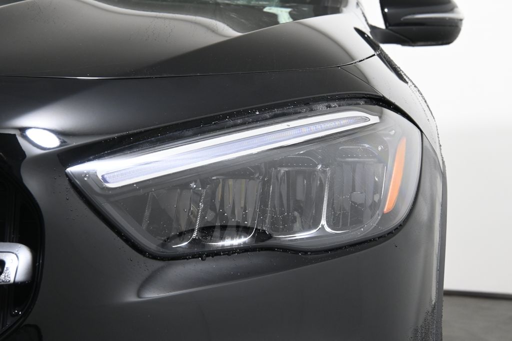 Thumbnail: 2026 Mercedes-Benz GLA - 10