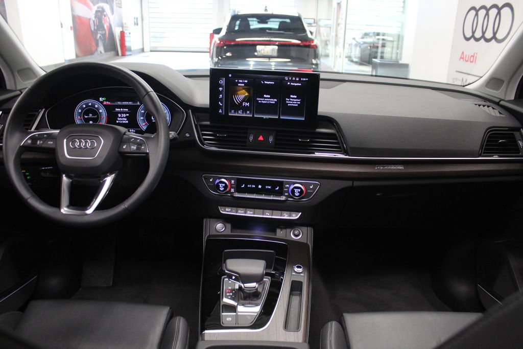 Thumbnail: 2024 Audi Q5 - 10