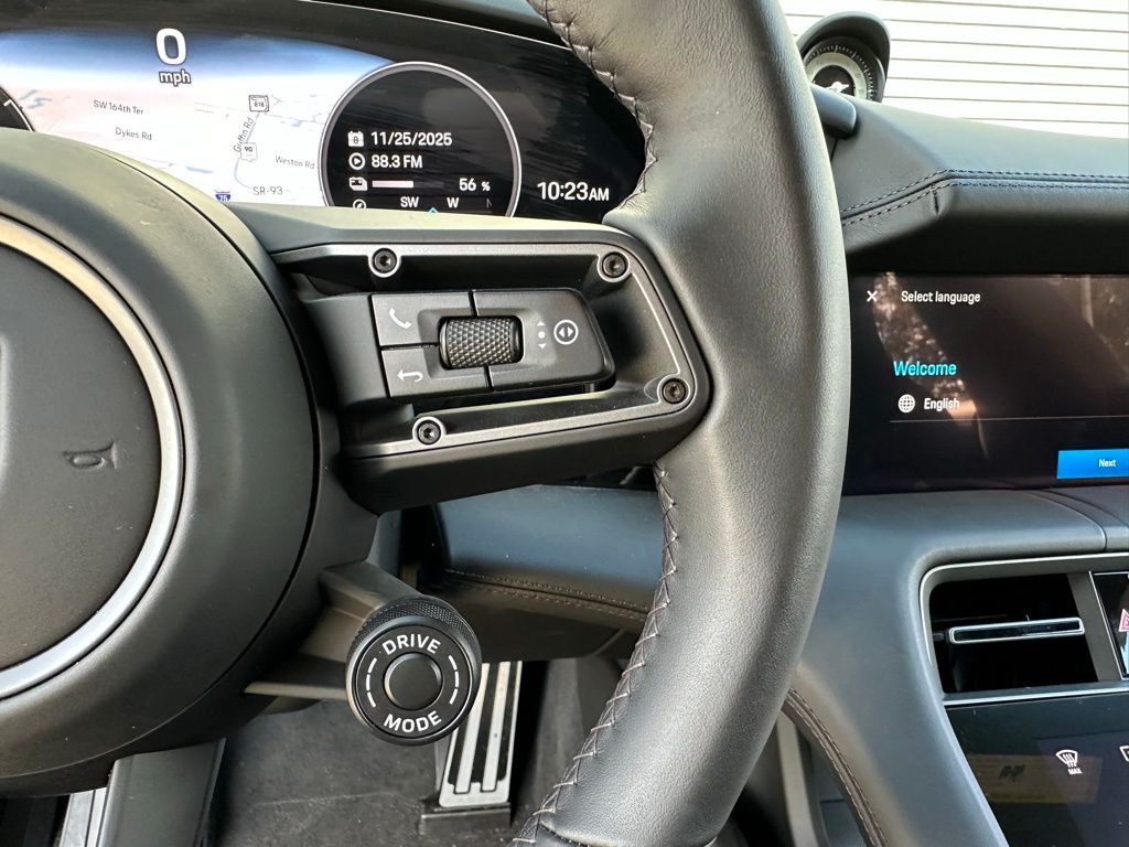 Thumbnail: 2025 Porsche Taycan - 16