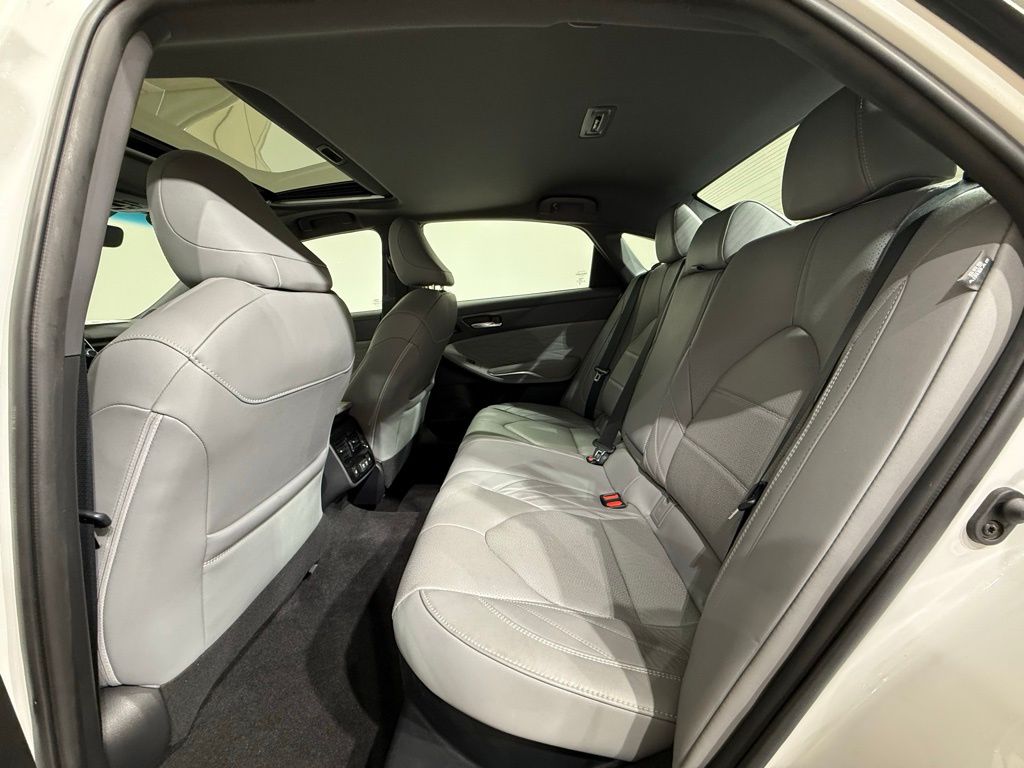 Thumbnail: 2020 Toyota Avalon - 19