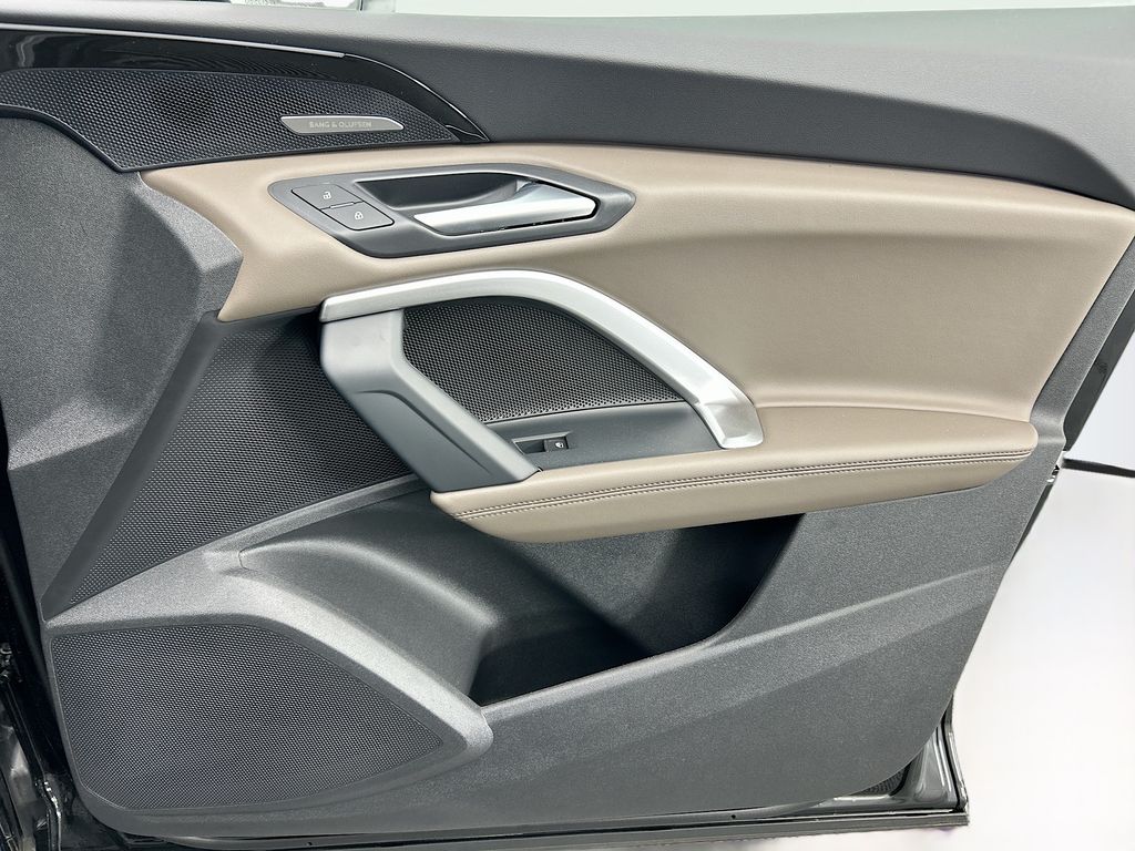 Thumbnail: 2025 Audi Q5 - 24