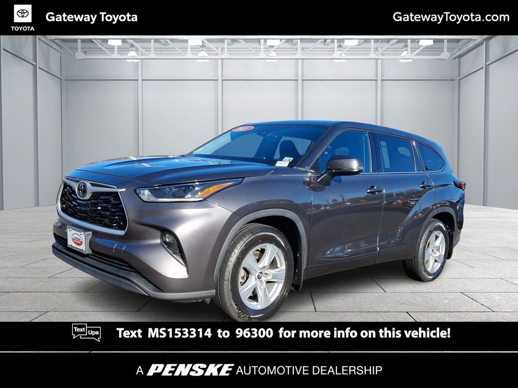 2021 Toyota Highlander LE -
                Toms River, NJ