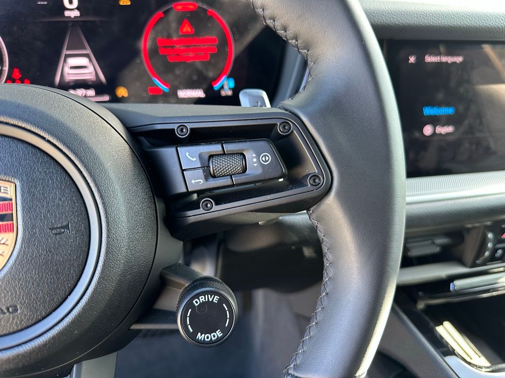 Thumbnail: 2025 Porsche Cayenne - 19
