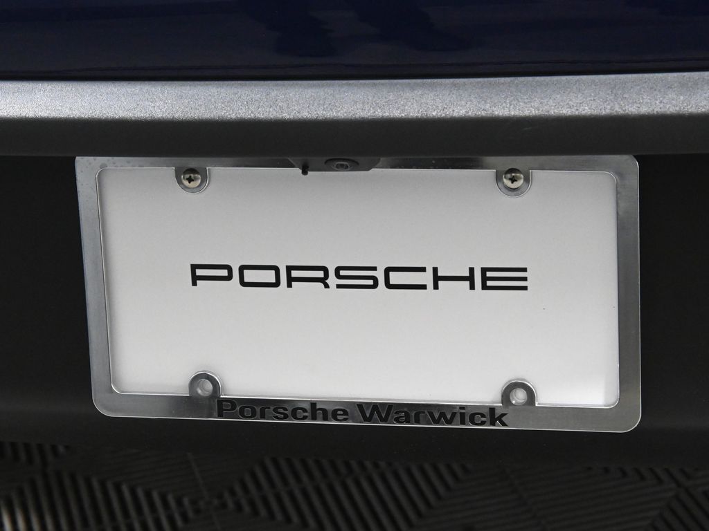 Thumbnail: 2025 Porsche Macan - 14