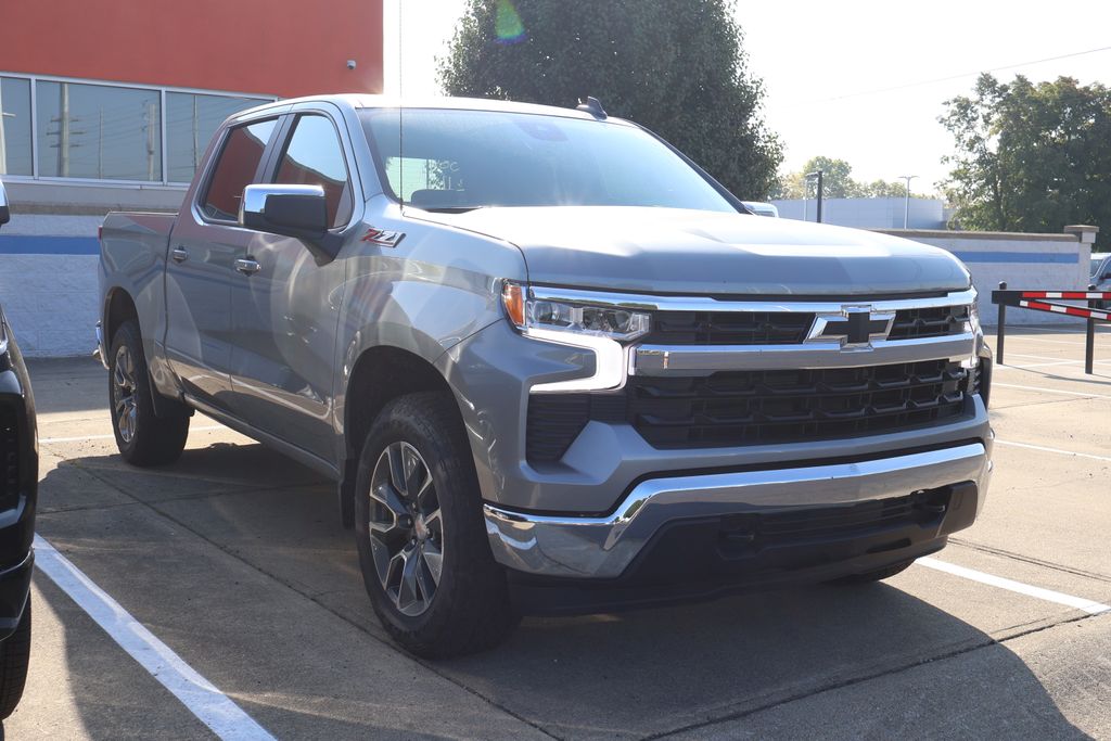 Thumbnail: 2026 Chevrolet Silverado 1500 - 9